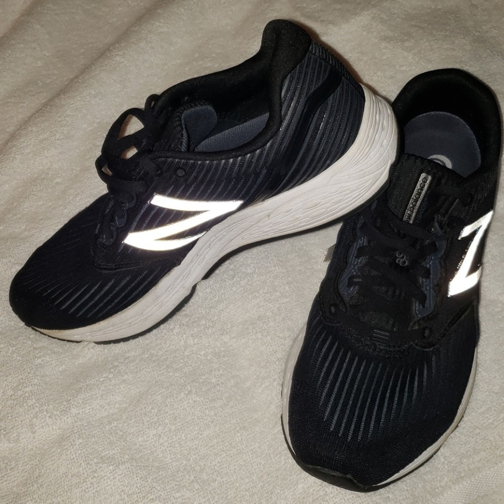 🚫SOLD New Balance REV Lite